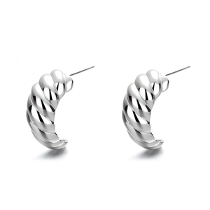 Minimalist S925 sterling silver croissant hoop earrings with polished C-shape design