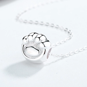 Polished S925 sterling silver cat paw pendant necklace with delicate link chain