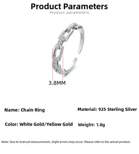 Macro detail of 925 sterling silver chain ring with 3.8mm width and adjustable opening
