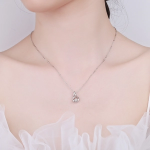 Elegant S925 sterling silver phoenix heart pendant necklace worn on female collarbone