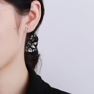 Minimalistische 925 Sterling Silber Kleeblatt Ohrstecker mit Schraubverschluss in Roségold