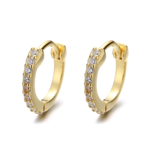 Élégantes boucles d'oreilles créoles en argent s925 plaqué or 18k avec zircons micro-pavé