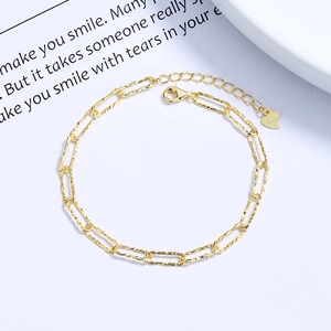 Minimalist S925 sterling silver paperclip chain bracelet in gold with heart pendant