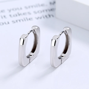 Boucles d'oreilles créoles carrées en argent sterling 925 avec finition polie miroir