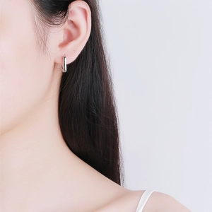 Boucles d'oreilles créoles rectangulaires minimalistes en argent sterling 925 pour femme