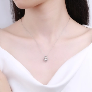 S925 sterling zilveren hart ketting met dansende zirkoon steen op elegant model