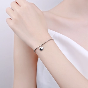 Minimalist S925 sterling silver heart charm bracelet with polished rice grain beads
