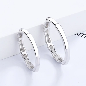 Minimalist 925 sterling silver bamboo joint couple rings with textured open-loop design