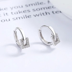 Boucles d'oreilles créoles en argent 925 avec pendentifs carrés en zircon brillant