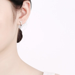 Minimalist 925 sterling silver T-shape geometric hoop earrings for women on model
