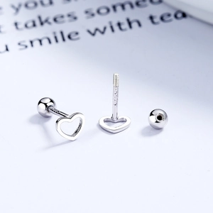 Orecchini a perno a cuore in argento sterling S925 con chiusura a vite di sicurezza