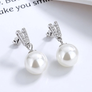Boucles d'oreilles perles en argent S925 style français avec détails en zircon