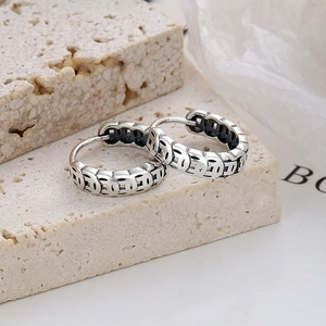 Boucles d'oreilles créoles en argent 925 avec motif de pièce de monnaie chinoise