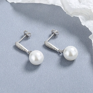 Orecchini di perle a goccia in argento sterling 925 con zirconi e lucentezza bianca