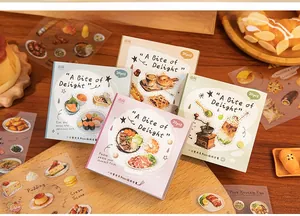 Gros plan de quatre carnets d'autocollants gastronomiques avec 20 feuilles PET transparentes