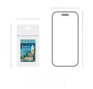 Confronto dimensioni degli adesivi Preface Spring con iPhone 15 misura 113x60mm