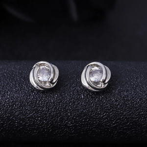 Orecchini magnetici Mobius in argento per uomo e donna con pietre di zircone lucide
