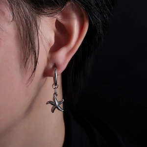 Orecchini a cerchio minimalisti in acciaio inossidabile argento con ciondolo a stella
