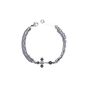 Bracelet double chaîne gothique rétro avec pendentif croix sculptée en finition argentée