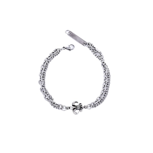 Silbernes Doppelketten-Armband mit Fleur-de-Lis-Motiv und polierter Metallplakette