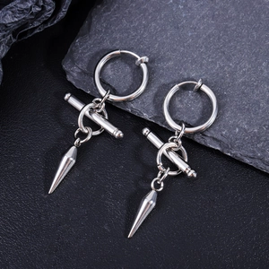 Clips d'Oreilles Pendentif Cône en Acier au Titane pour Hommes Femmes Hip Hop Punk Style Industriel Minimaliste Argentés Polis