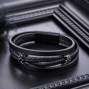 Vintage Men Multi-Layer Leather Braided Bracelet Crown Decor Magnetic Buckle Black Rhinestone Hand Rope Fashion Jewelry
