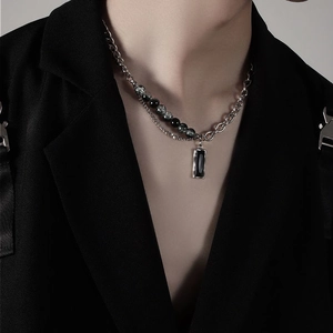 Collier Minimaliste en Acier Inoxydable pour Hommes avec Pendentif Rectangulaire Noir Chaîne Asymétrique Perles Bijoux Hip Hop