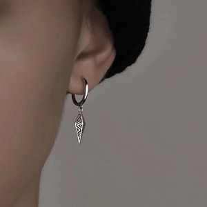 Vintage silver cone earrings with textured diamond pendant in minimalist hip hop style