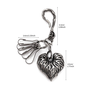 Retro heart skull keychain pendant in antique silver finish for jeans accessories