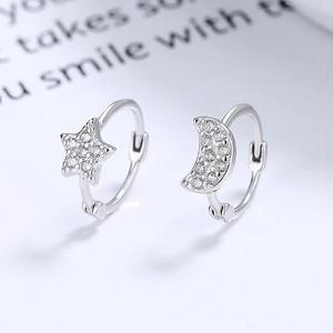 Boucles d'Oreilles Anneaux Asymétriques en Argent Sterling 925 Étoile et Lune Avec Strass Bijoux INS Cadeau Femme