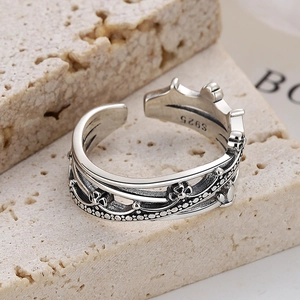 Retro S925 sterling silver crown open ring with hollow design on natural rock