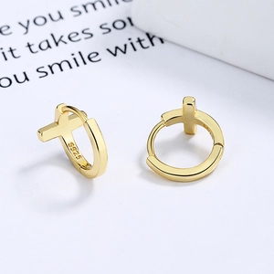 Boucles d'oreilles créoles croix en argent 925 plaqué or avec poinçon S925