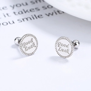 S925 Sterling Silber Good Luck Ohrstecker mit Schraubverschluss und runder Gravur