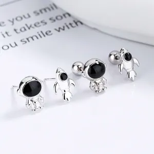 925 Sterlingsilber Astronaut Rakete Asymmetrische Ohrstecker Für Damen Weltraum Thema Nischen Design Ohrknochenstecker Gewinde Schraubverschluss Schmuck Geschenk