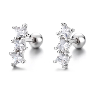 Boucles d'oreilles en argent 925 avec trois zircons carrés en design escalier