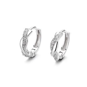 Elegante 925er Sterlingsilber Creolen mit gedrehtem Design und Pavé-Zirkonia-Besatz
