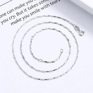 Elegante catena a onde in argento sterling 999 da donna con texture intrecciata lucida
