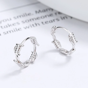S925 sterling silver hoop earrings with a twisted thorn wire design for women