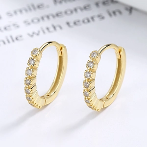 Boucles d'oreilles créoles en argent 925 plaqué or 18K avec zircons blancs brillants
