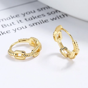 Orecchini a catena in argento sterling 925 placcato oro con incisione su carta