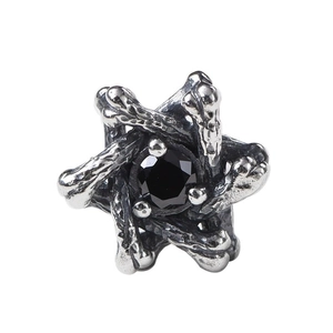 Orecchini a perno esagonali gotici in argento vintage con pietra nera centrale