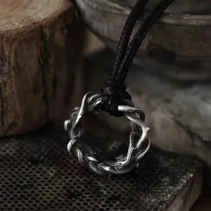 Collier Pendentif Cercle d'Épines Rétro Punk Hommes Femmes Gothique Hip Hop Alliage Corde en Cuir Chaîne Tressée Accessoires de Bijoux de Cou
