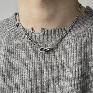 Collier double couche en acier titane argenté avec anneaux imbriqués pour hommes et femmes