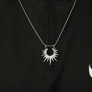 Collana con Pendente Raggi di Sole in Acciaio al Titanio Hip Hop Uomo Donna Unisex Punk Street Geometrico Argento Gioielli