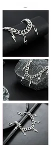 Détails du bracelet chaîne cubaine argentée avec pendentifs en forme d'éclair