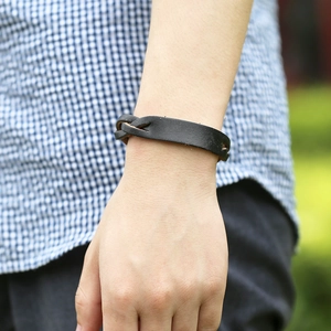 Bracelet vintage en cuir véritable tressé pour homme avec plaque à graver DIY