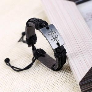 Bracelet rétro zodiaque Cancer en cuir noir avec plaque en métal gravée et cordon tressé