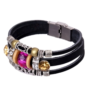 Bracelet Multicouche en Cuir Bohème Vintage pour Femmes Hommes Bracelet Enveloppant en Alliage Rétro avec Perles Breloque en Strass Bijoux Punk