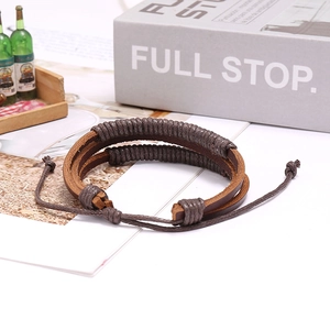 Bracciale multistrato in pelle intrecciata marrone fatto a mano con cordino regolabile unisex