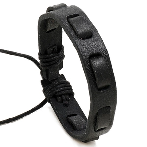Multilayer black woven leather bracelet with textured straps for vintage style